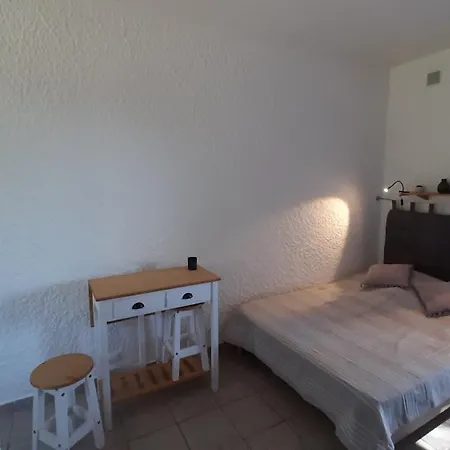 아파트 Mini Dans Une Au Calme Avec Piscine! Ideal Couple Avec 1 Enfant